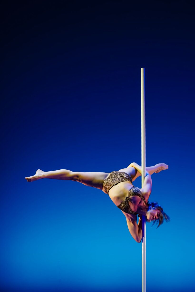 Allegra – Pole Dance